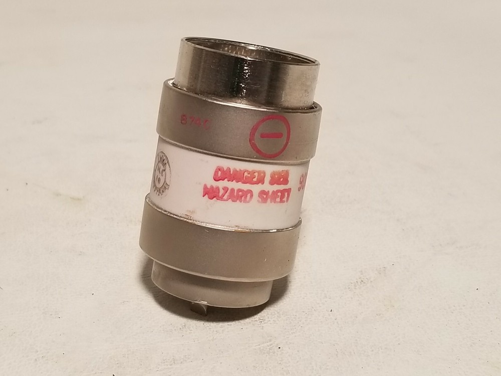 ILC Y-1052 light bulb