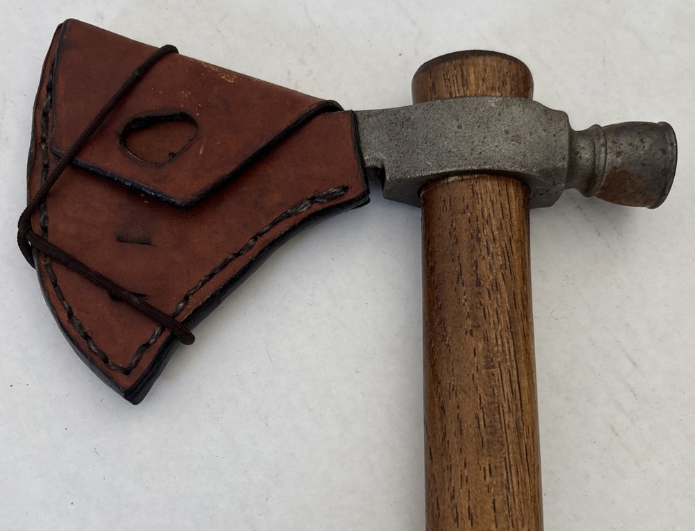 Tomahawk Keyhole Type W Custom Leather Sheath 22”