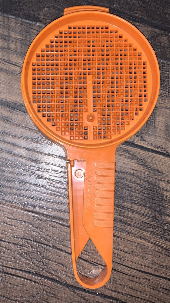 Tupperware Orange Plastic Sifter 1689-10