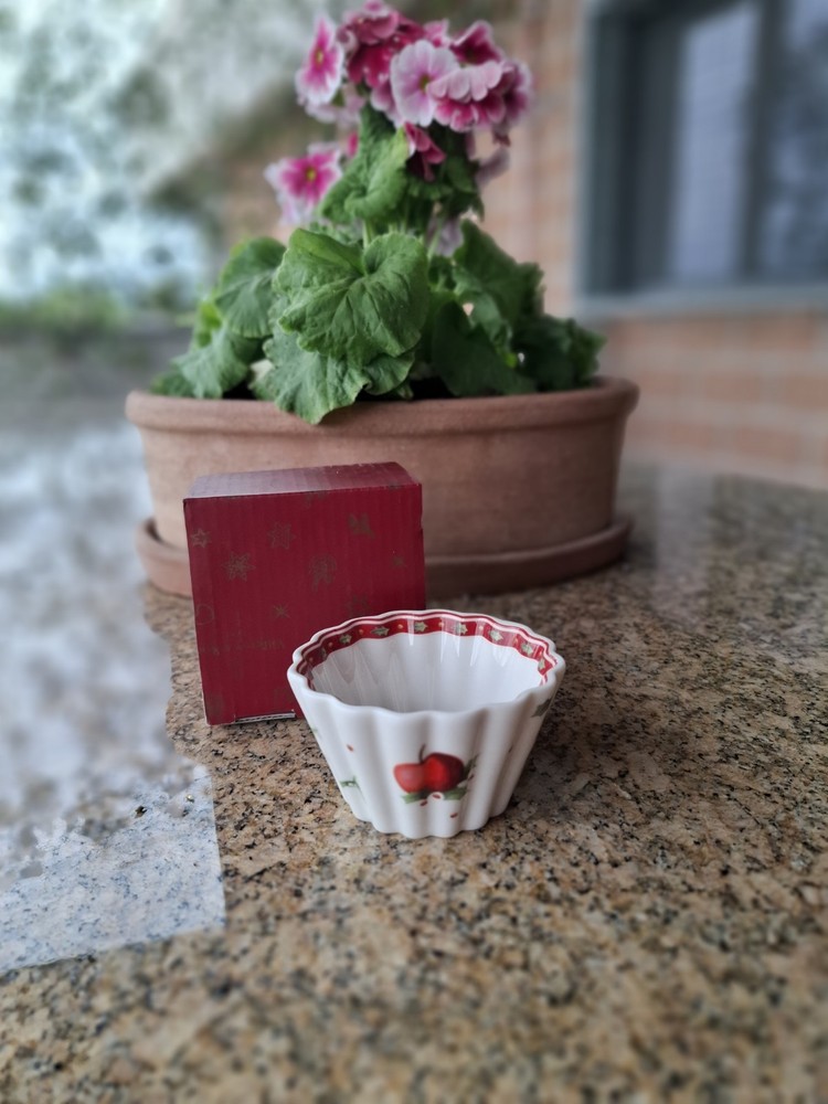 Bakery Delight Winter Cup.  Villeroy Boch