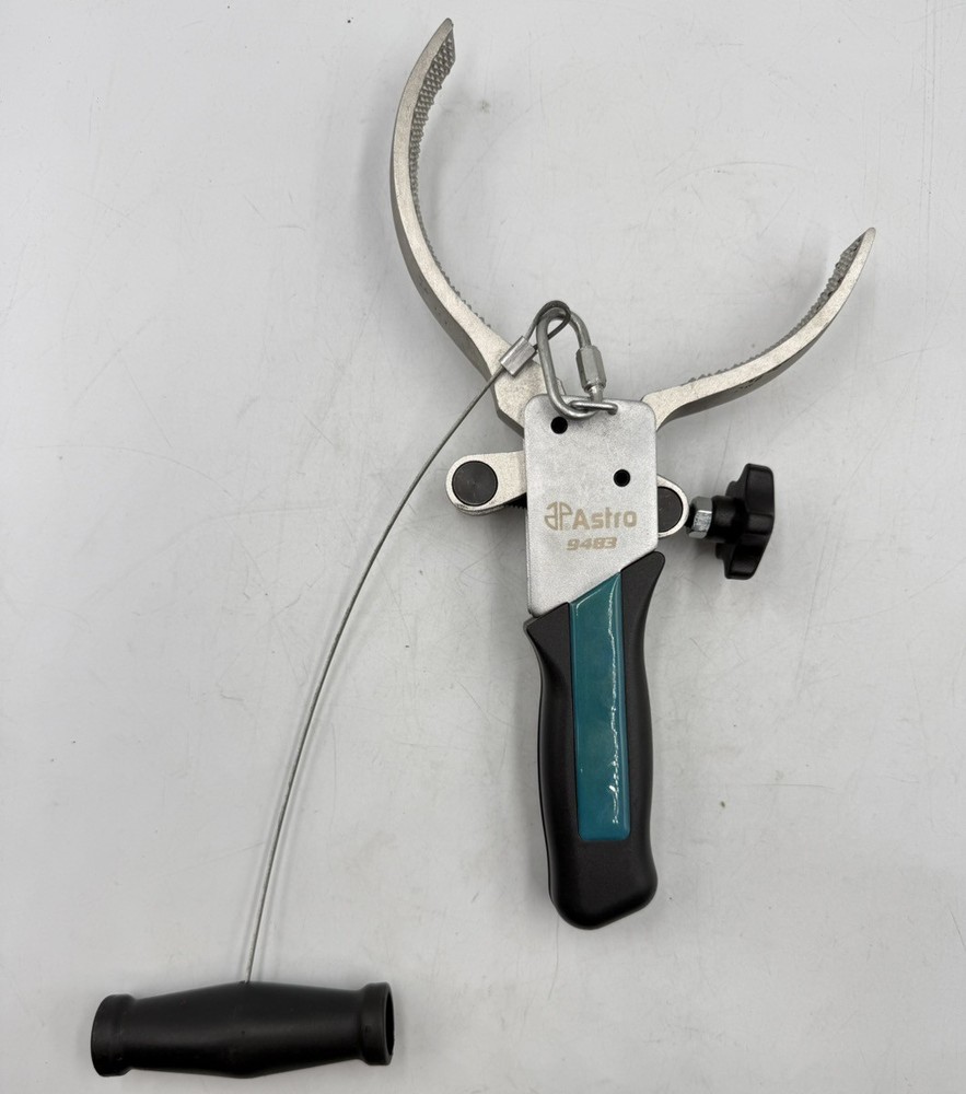 ASTRO #9483 LARGE ADJUSTABLE HOSE REMOVER W HANDLE (CP2018309)