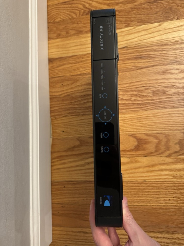 DIRECTV H24-700 Satellite Receiver Box