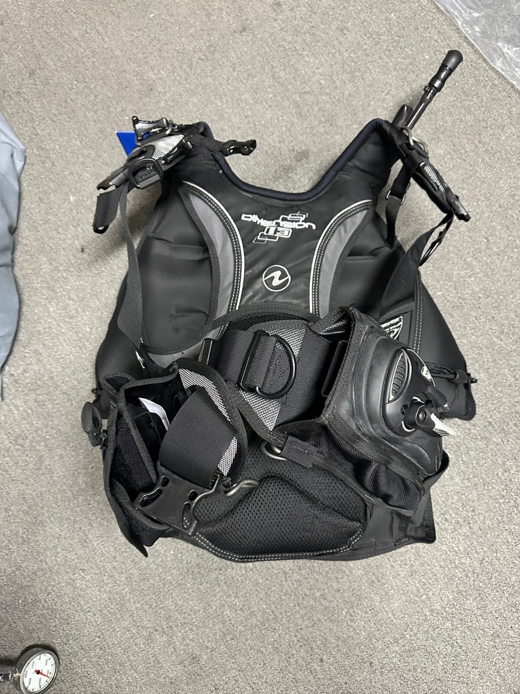 OPEN BOX/DISCONTINUED - Dimension i3 BCD, Black, Small