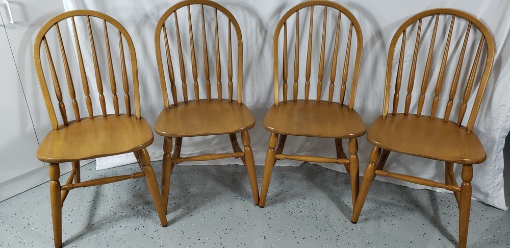 Solid Oak Dining Table Oval 4 Chairs 2 Leafs Cochrane Amer-Silhouette L-Pick-Up
