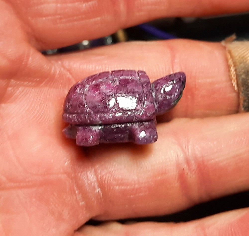 🐢66.45ct Natural Solid Ruby-Zoisite Turtle Gem Carving/Figurine🐢