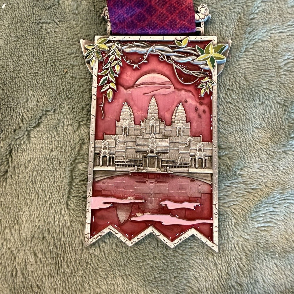 The Conqueror ANGKOR WAT Virtual Challenge Running Finisher Medal