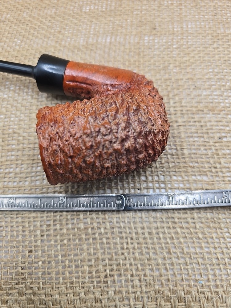 Thompson Rusticated Tobacco Pipe Unsmoked