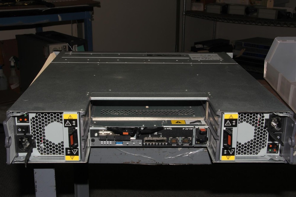 DELL Compellent SC4020 8.7TB Storage Array + 8G-FC-4 Controller "TESTED"