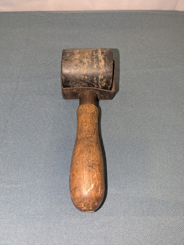 Antique/Vintage Rolling Tool