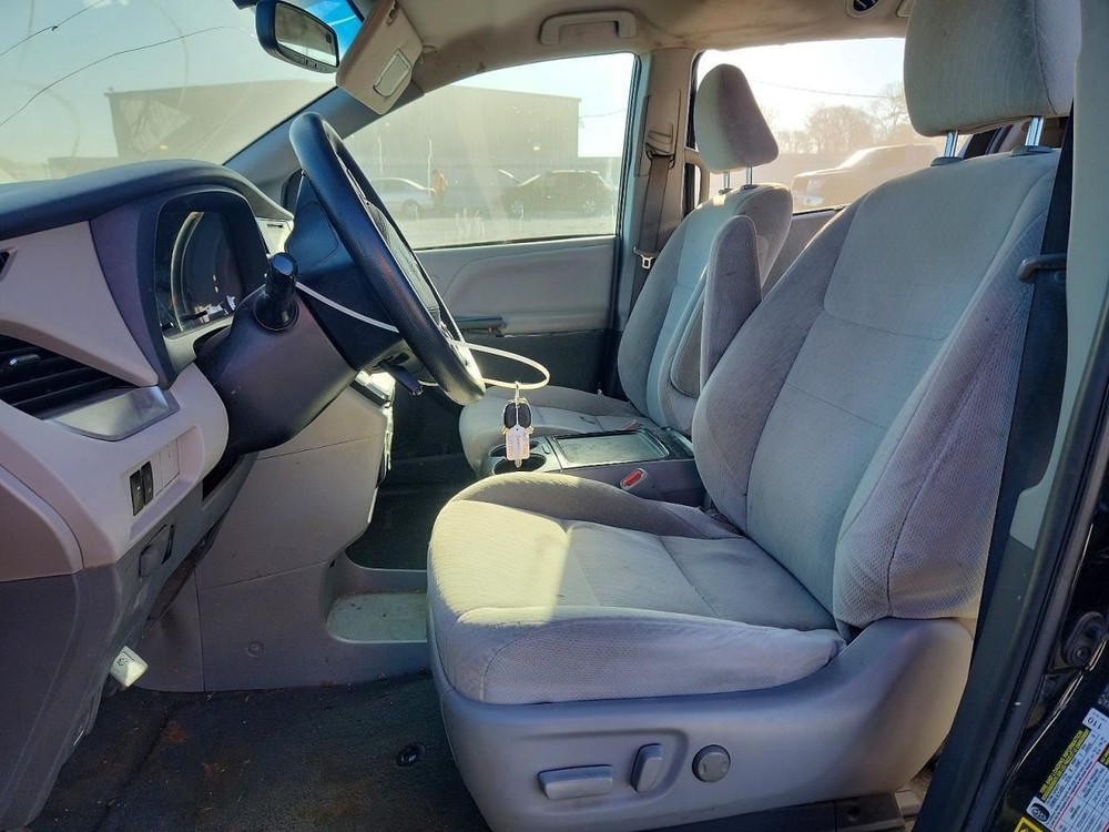 Fuse Box Engine Fits 11-16 SIENNA 5040793