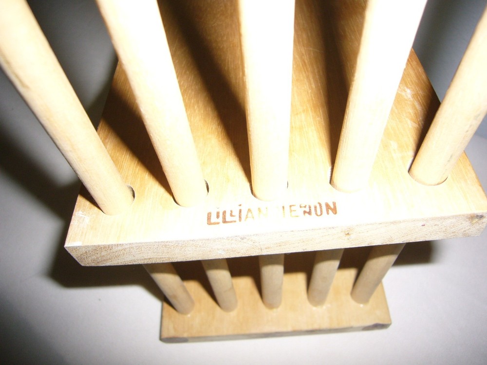 Lillian Vernon adjustable book rack