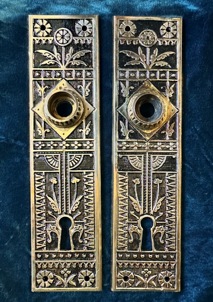 Antique Victorian Sargent Brass Arcadia Passage Set, 2 Door Knobs & 2 Backplates