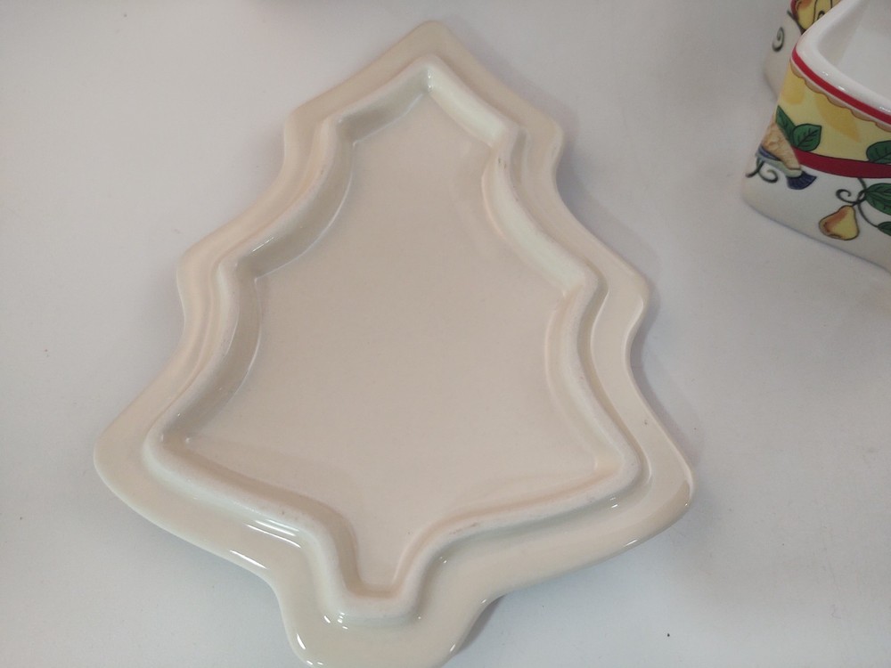 Spode Christmas Tree 2012 Annual Tree Shaped Box & Lid w/Box - Partridge & Pear