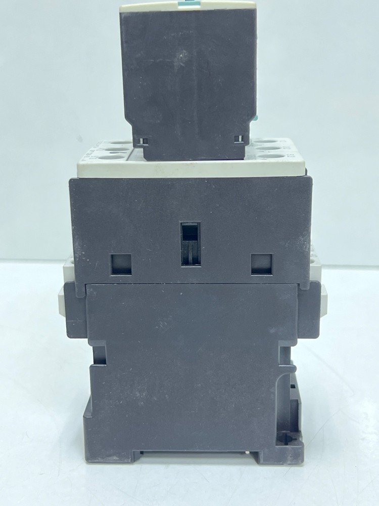 Siemens 3RT1026-1BF44 Contactor