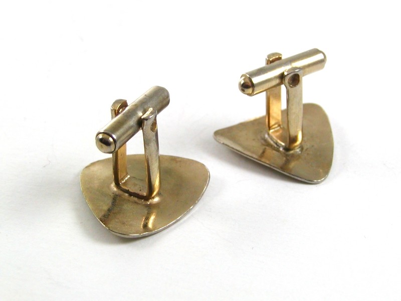 Vintage Goldtone Triangle Initials ??? Design Cufflinks 101717