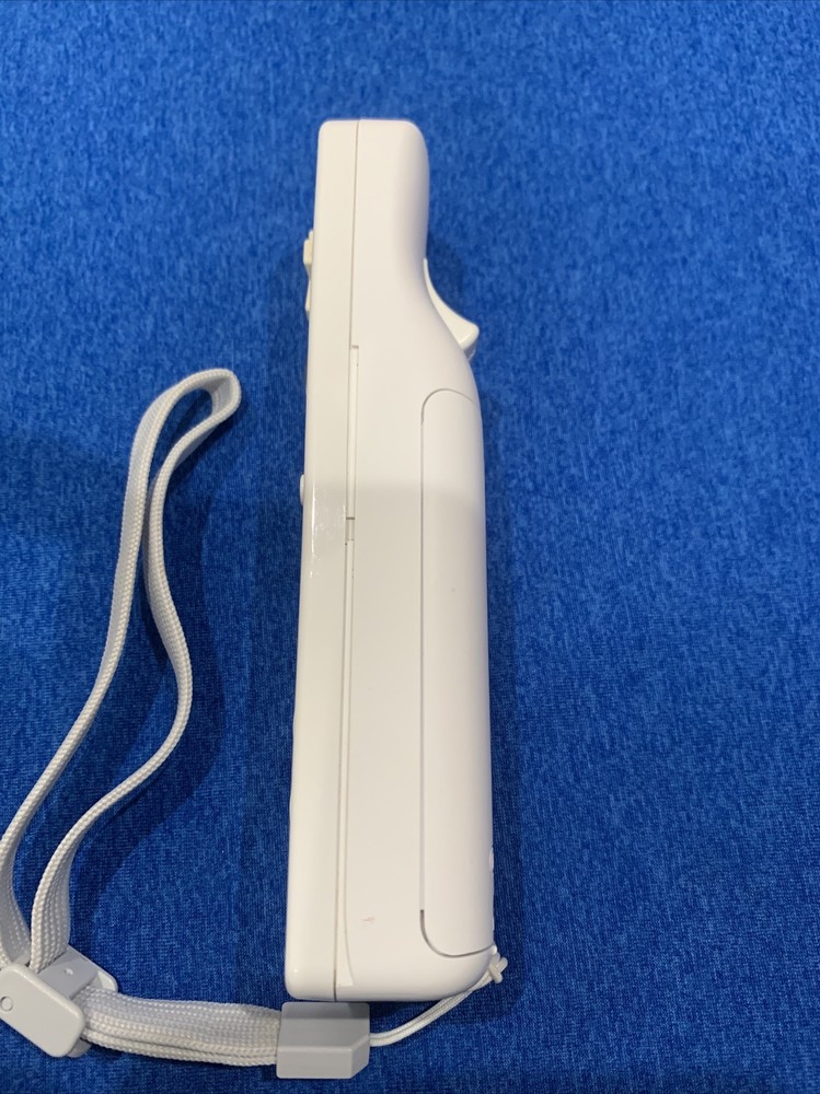Official OEM Nintendo Wii Remote White Controller +Strap