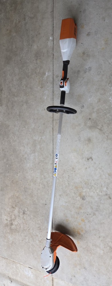 Stihl FSA 90 R Battery Powered String Trimmer 15" 36V "Bare Tool"