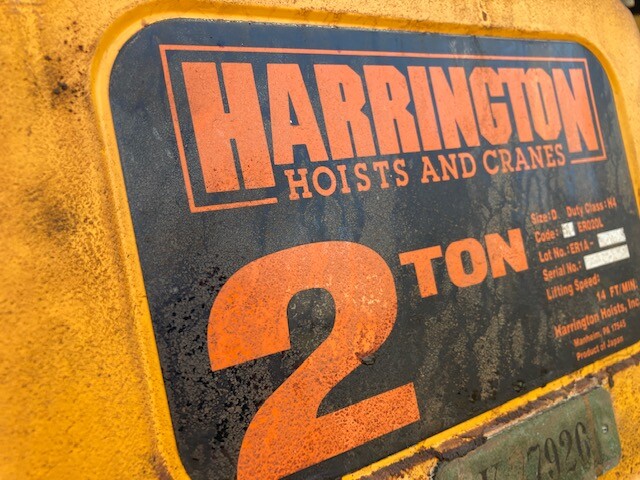 SUPERSACK UNLOADING SYSTEM WITH HOIST AND ACCURATE AUGER FEEDER