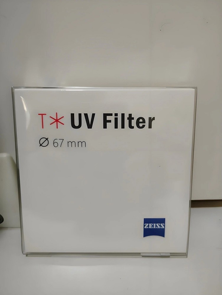 NEW Carl Zeiss T* UV Filter Anti-reflective Coating Ultraviolet Protector 67mm