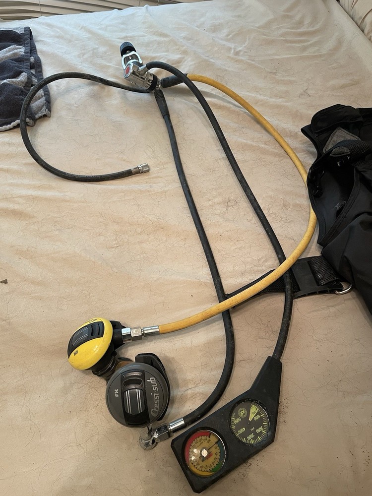 Scuba gear/ Dive Gear
