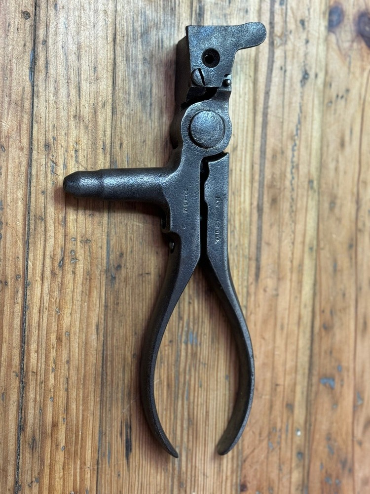 IDEAL MFG. CO. COMBINATION BULLET MOLD RELOADING TOOL 32-40 CALIBER PAT. 1884