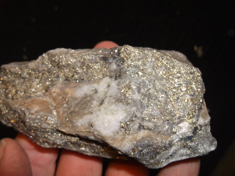 Gold, silver, copper, 244 grams samples ,ore high grade .