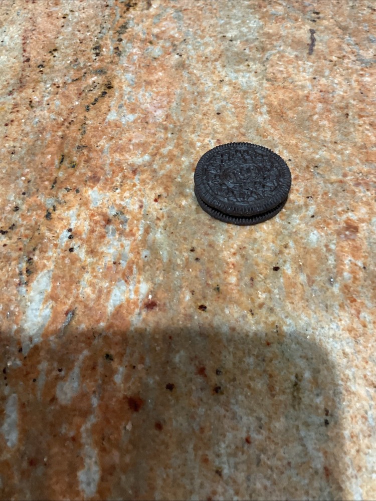 RARE INVERTED UPSIDE DOWN OREO MANUFACTURING ERROR! TOP SIDE BACKWARDS