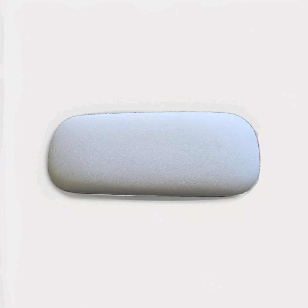 Authentic Liz Claiborne White Hard Eyeglass Case Clamshell Logo Hard Shell EUC