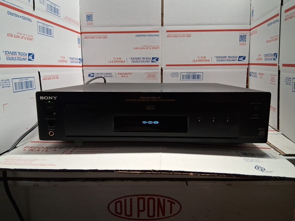Sony DVP-S7000 CD/DVD Player With Working Remote