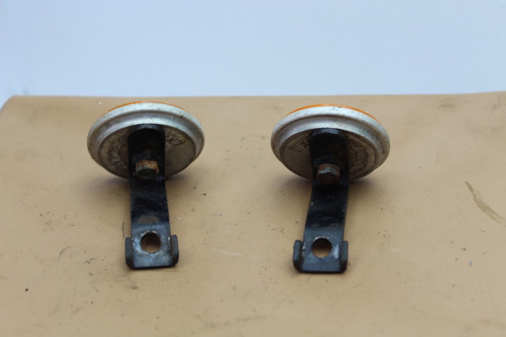 1975 HONDA CL360 FRONT REFLECTOR WITH MOUNTS (HSM54)