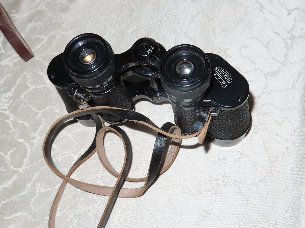 Panora Optik Universal 8X30 Binoculars With Case!