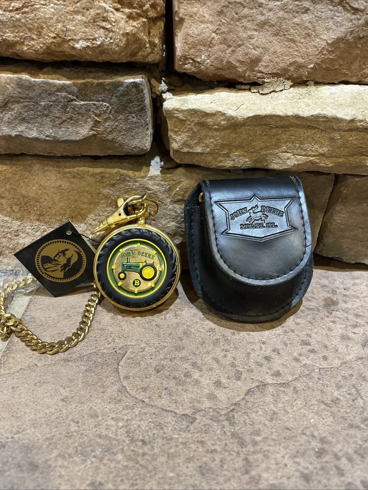 Franklin Mint John Deere Model B Tractor Pocket Watch with Chain. Mint Condition