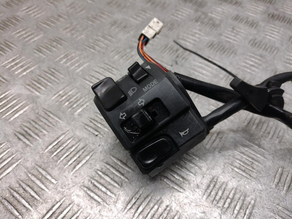 2009 DUCATI MONSTER 696+ M696 PLUS LEFT SWITCH GEAR