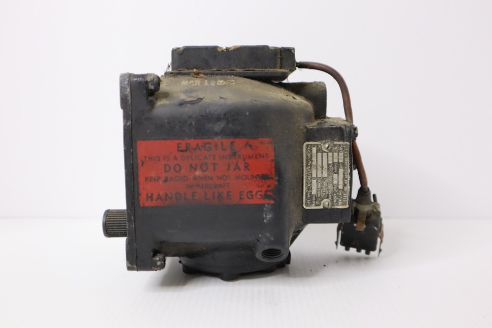 Lear 43827 Directional Gyro 976M-1