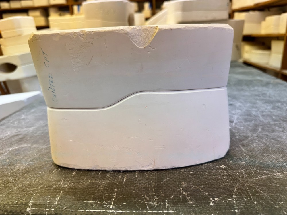 VINTAGE KIMPLE CERAMIC MOLD #912 CAT