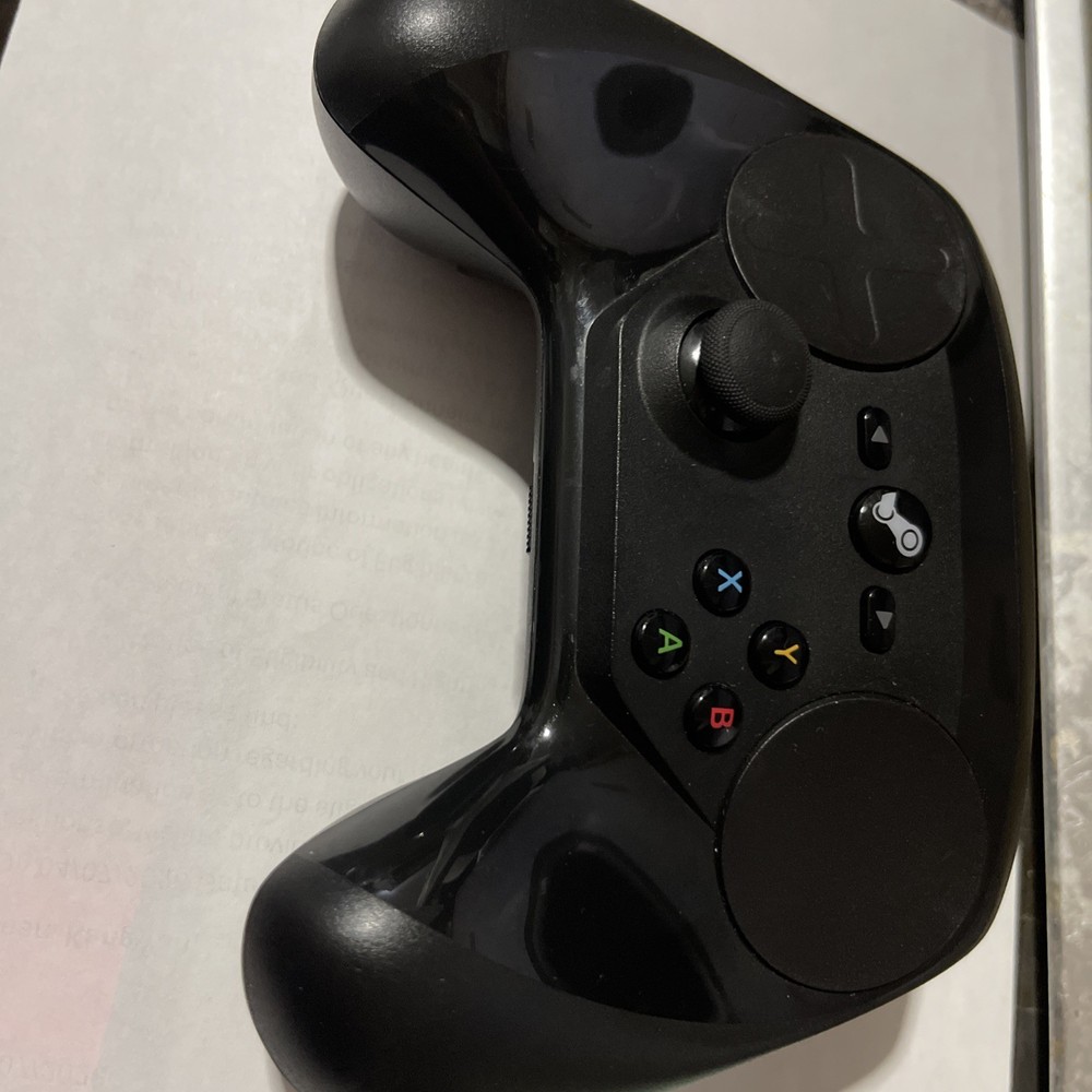 Valve V000937-00 Steam Controller - Black - Works great