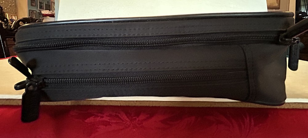 Targus Laptop/Notebook Case, Holds 15" Laptop Read e2