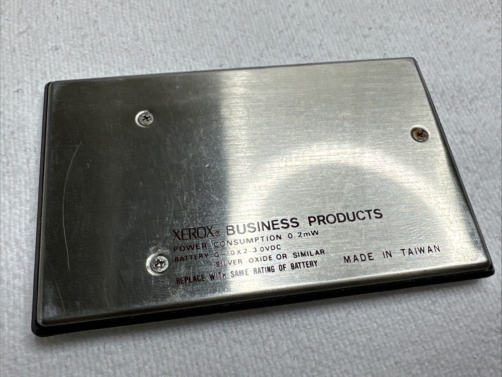 Vintage Xerox 521 small calculator