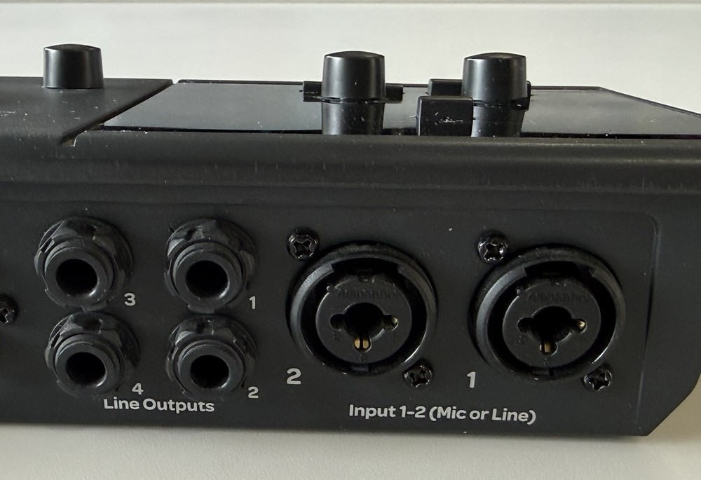 M-Audio Fast Track C400 USB Audio Interface, MIDI/S/PDIF, 2 Mic/Line Inputs