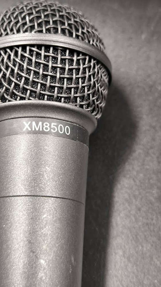 Behringer Ultravoice XM8500 Microphone Used Working Black