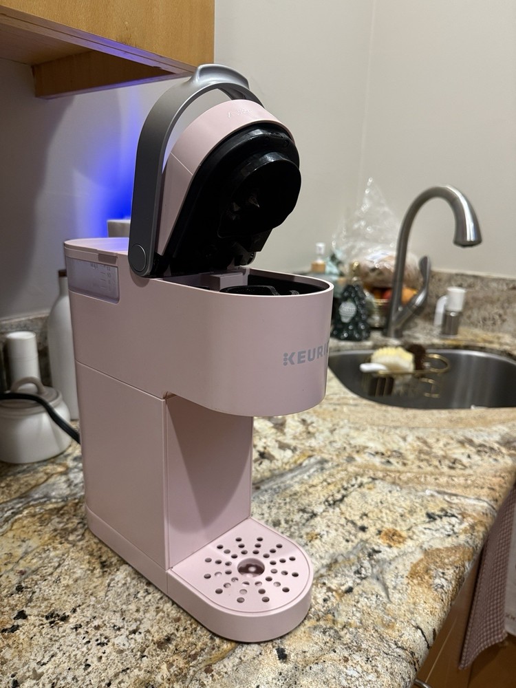 Keurig K-Select Single-Serve K Cup Pod Coffee Maker Pink