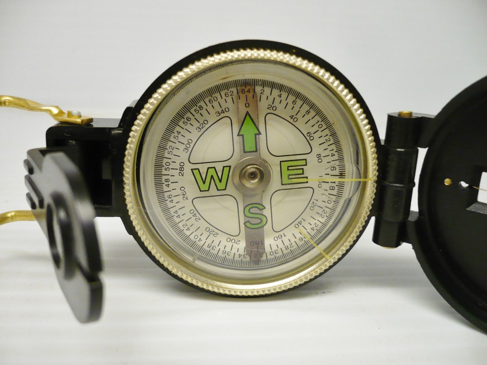 Vintage Engineer Directional Compass Very Clean