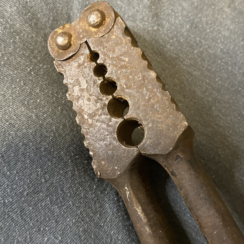 Vintage Red Devil Lineman Crimping Pliers - USED