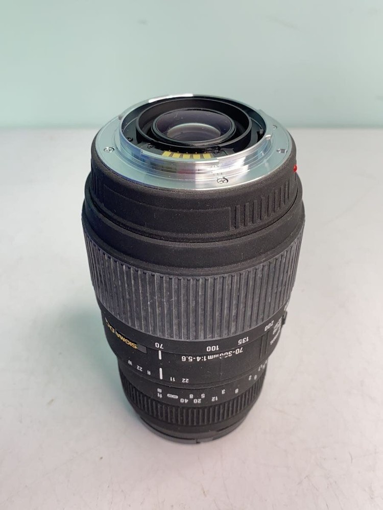SIGMA Lens 70-300mm 1:4-5.6 Used