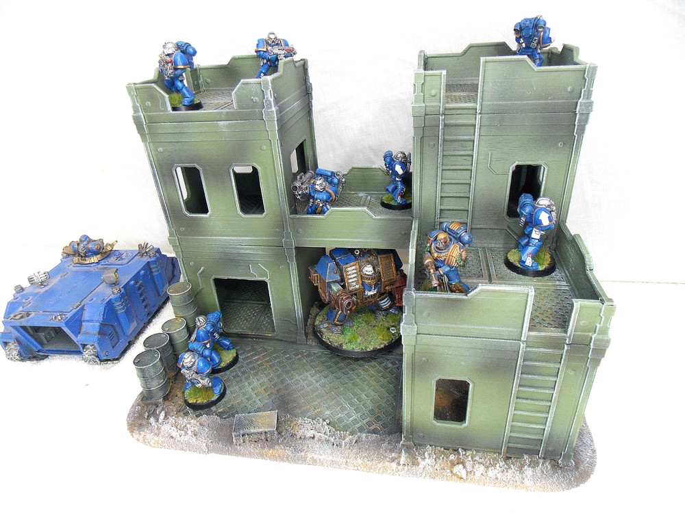 WARGAMING TERRAIN PAINTED BUILDING