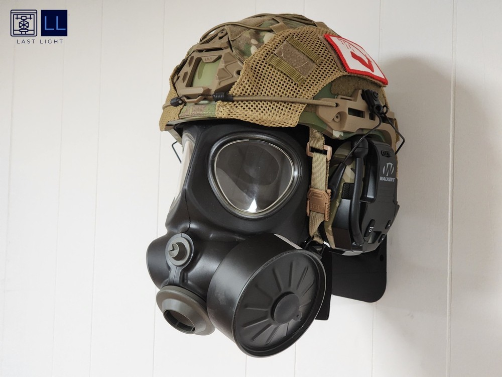 Skull + Helmet Display Package - Unlit Version