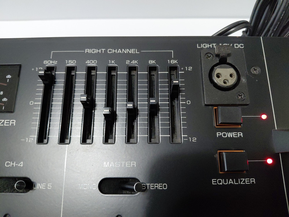 GEMINI PMX-2500 Preamp Equalizer Mixer DJ Audio Counsel-Powers On