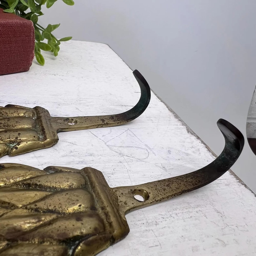 Two Small Vintage Brass Pineapple Wall Hooks / Kitchen Decor / Key Holder