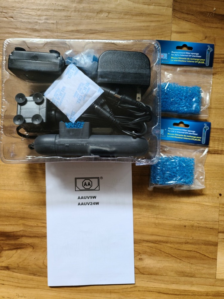 GKM9W Internal UV with Power Head & Two Pack Replacement Sponge