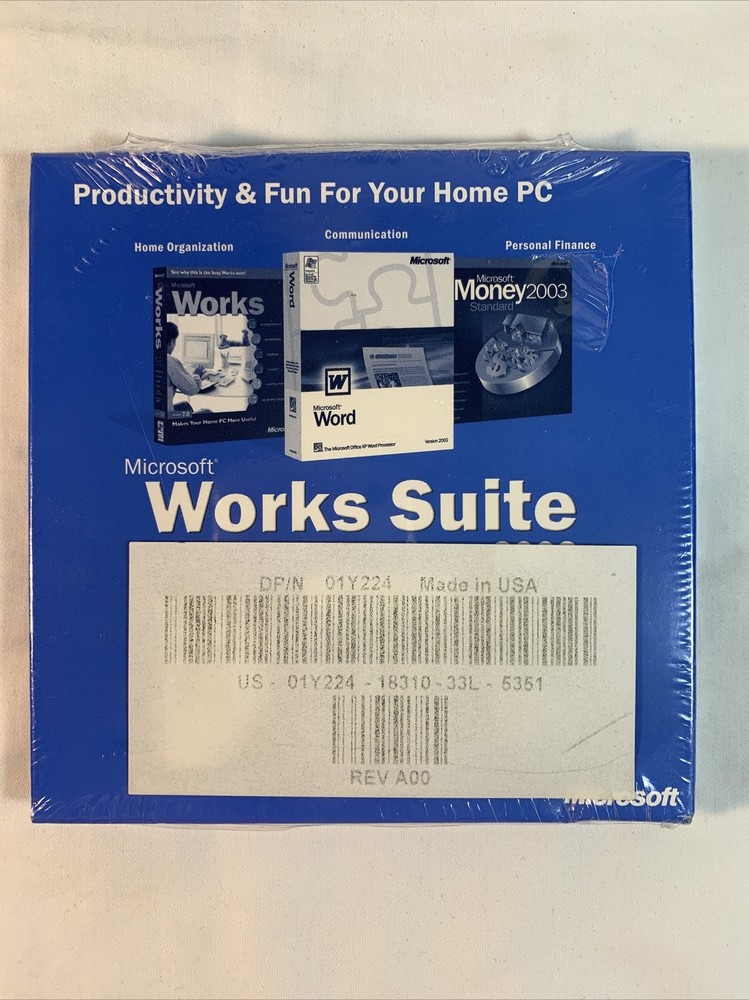 Microsoft Works Suite 2003 Set with Product Key. never used.